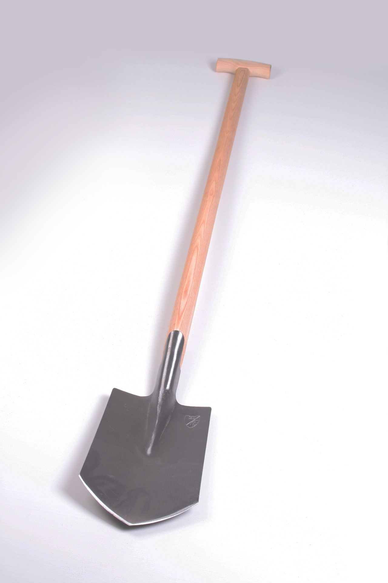 Spaten mit 85 cm Esche-T-Stiel, Geestemünder Form